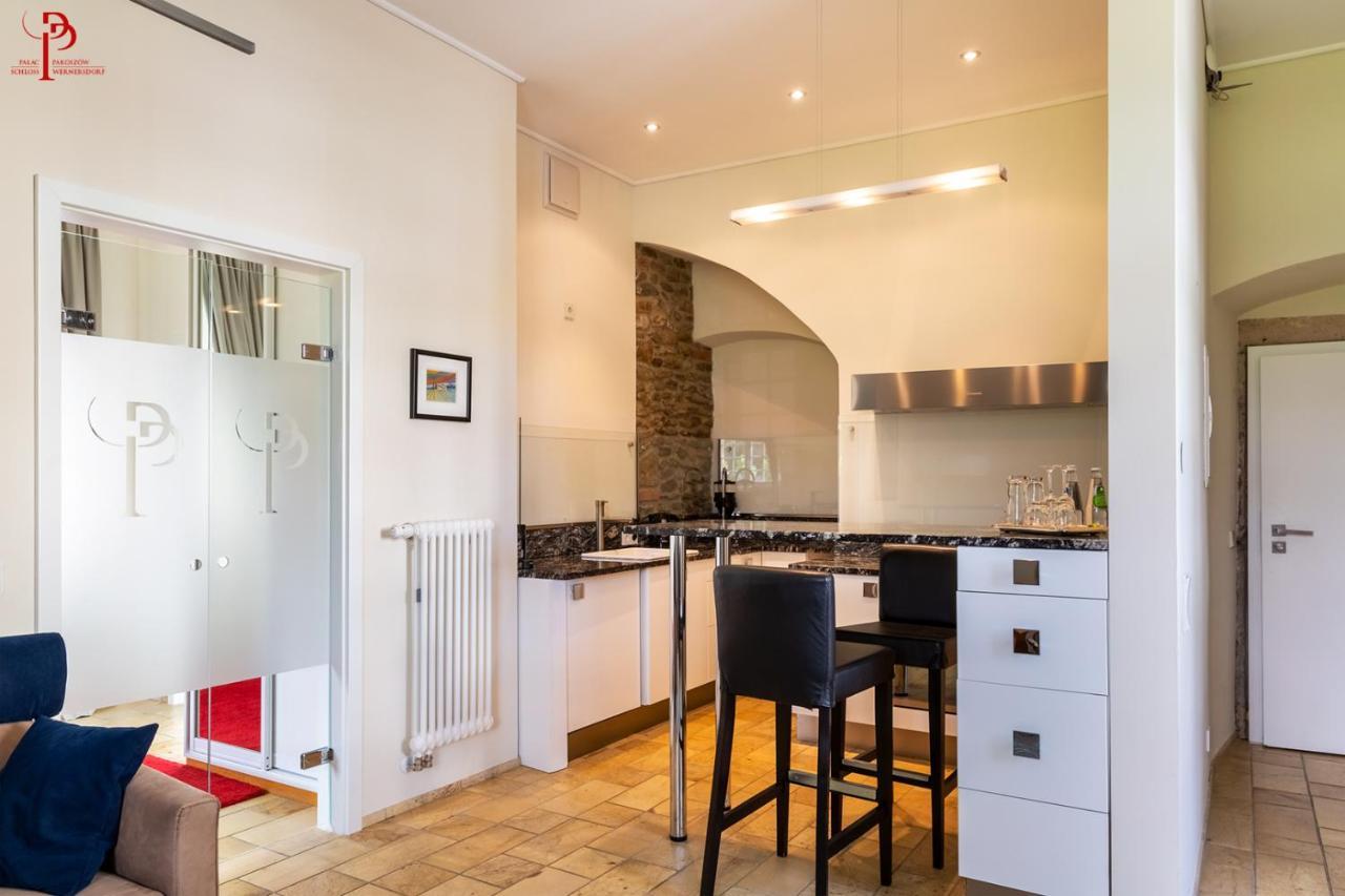 Palac Pakoszow Schlosshotel Wernersdorf Jelenia Gora Ngoại thất bức ảnh A modern open plan kitchen