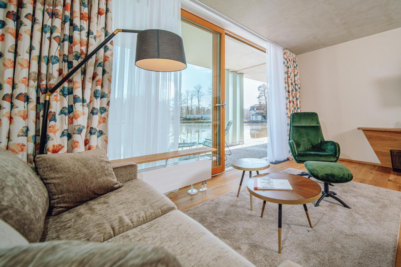 Palac Pakoszow Schlosshotel Wernersdorf Jelenia Gora Ngoại thất bức ảnh A suite at the Hotel