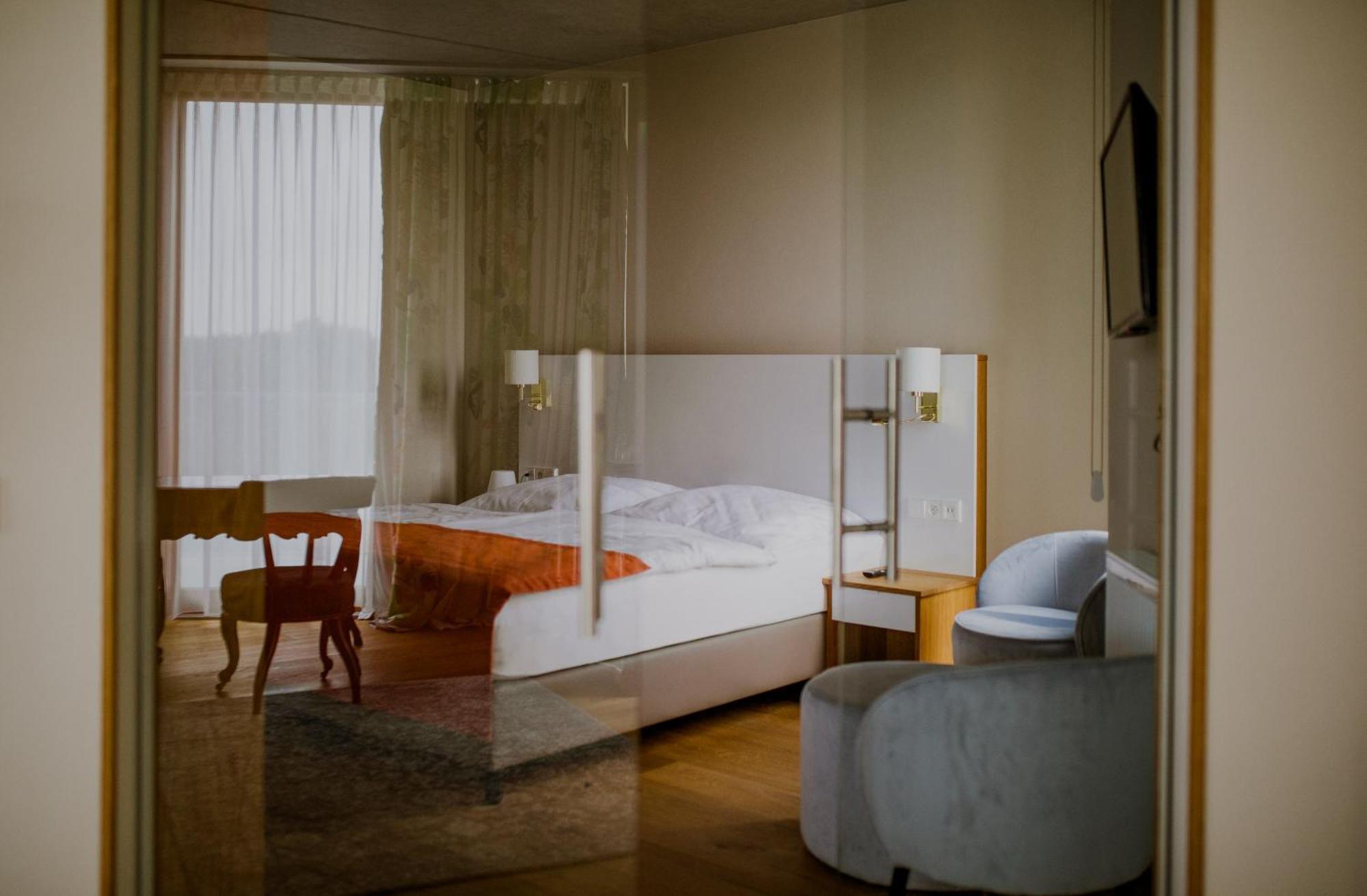 Palac Pakoszow Schlosshotel Wernersdorf Jelenia Gora Ngoại thất bức ảnh A room at the hotel
