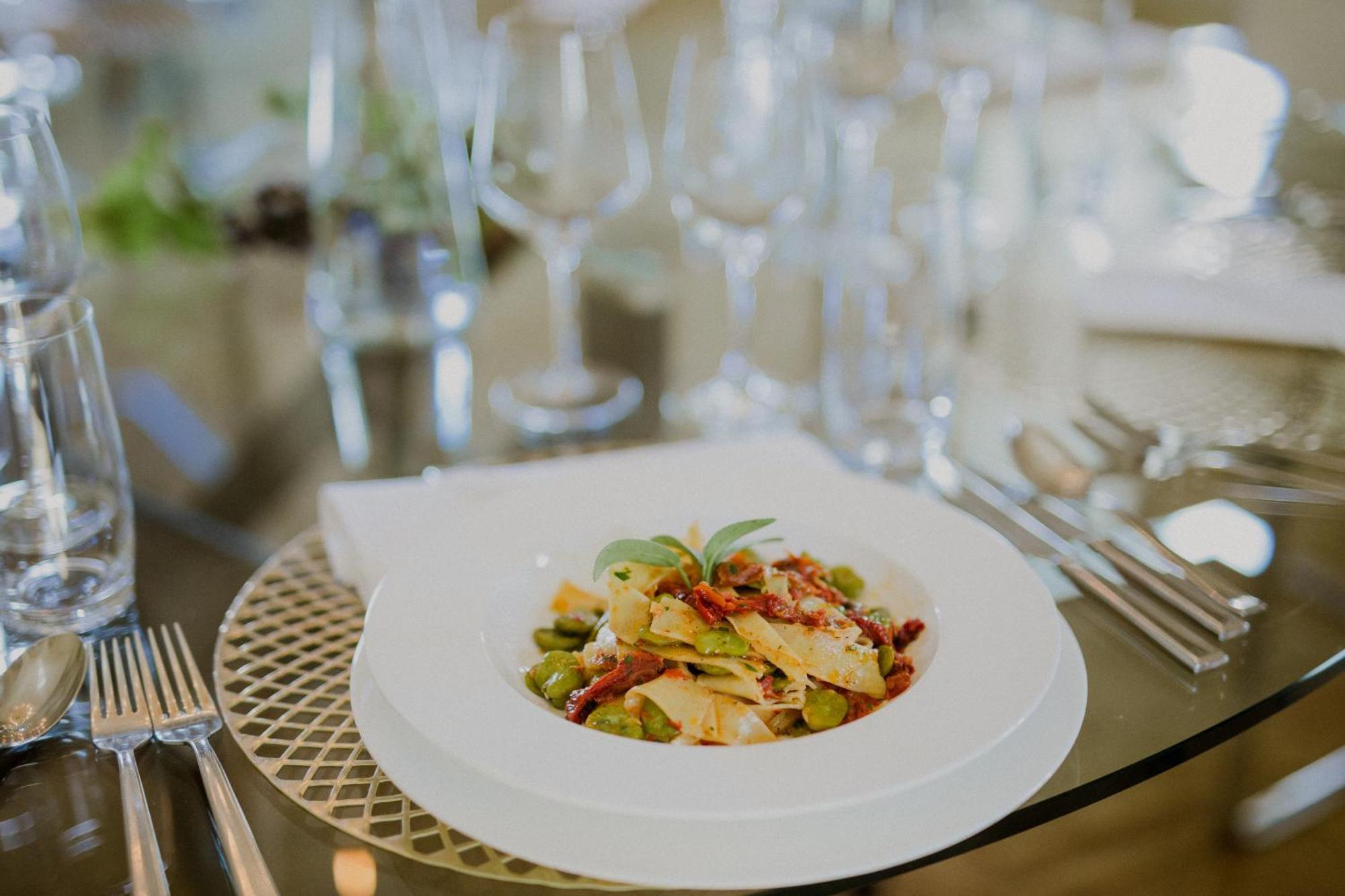 Palac Pakoszow Schlosshotel Wernersdorf Jelenia Gora Ngoại thất bức ảnh A pasta dish at the restaurant