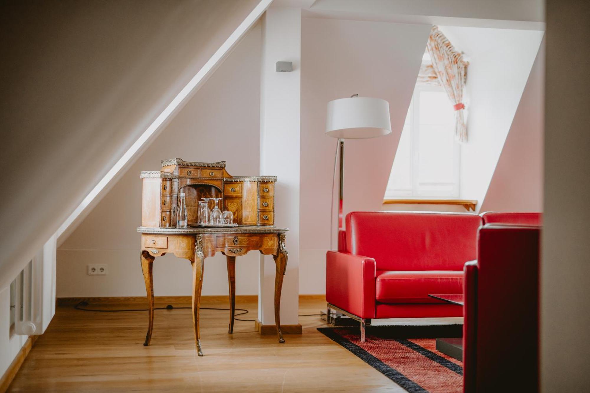 Palac Pakoszow Schlosshotel Wernersdorf Jelenia Gora Ngoại thất bức ảnh A suite at the Hotel Axelmannstein