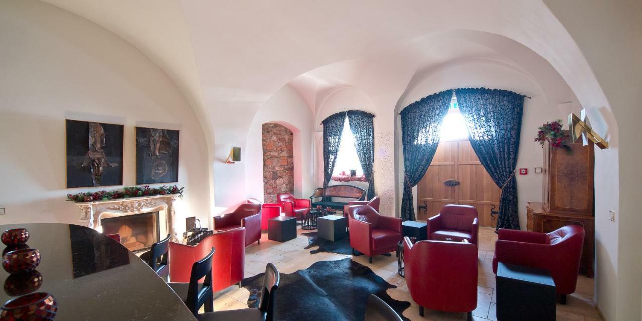 Palac Pakoszow Schlosshotel Wernersdorf Jelenia Gora Ngoại thất bức ảnh The interior of the castle